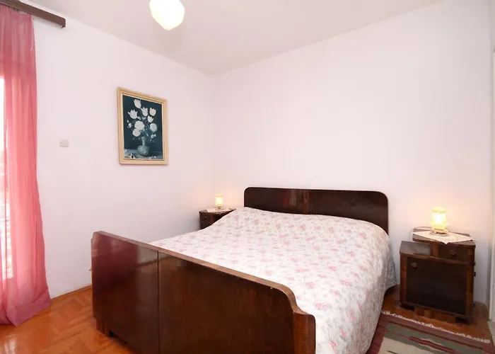 And By The Sea Hvar - 141 Konukevi 3*